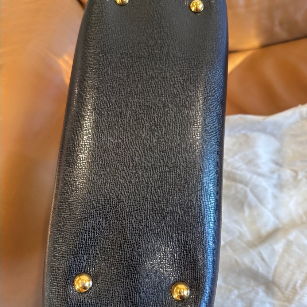 Dior  Black and Cream Fermoire Shoulder Bag - Picture 8 of 11